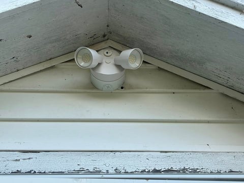 Security motion lights